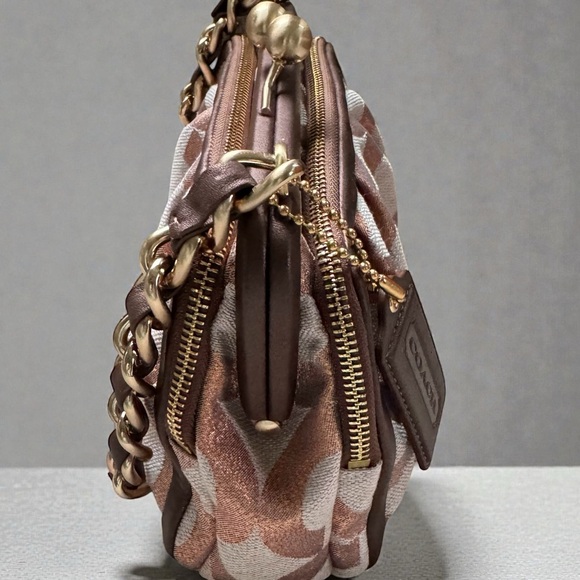 Vintage Coach Parker Handbag with Kiss Lock in Rose Op Art - Picture 3 of 7